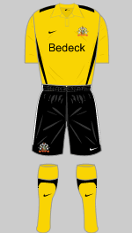 glenavon fc 2011-12 away kit